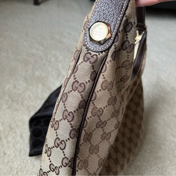 GUCCI | GG Jacquard/Leather Trim Hobo Shoulder Bag in Brown - Picture 16 of 17